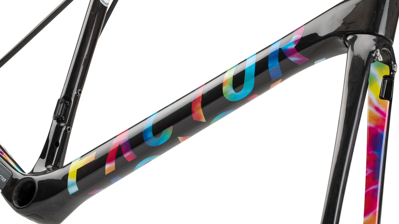 O2 V.A.M. Carbon Attaquer Rahmenkit - Image 11